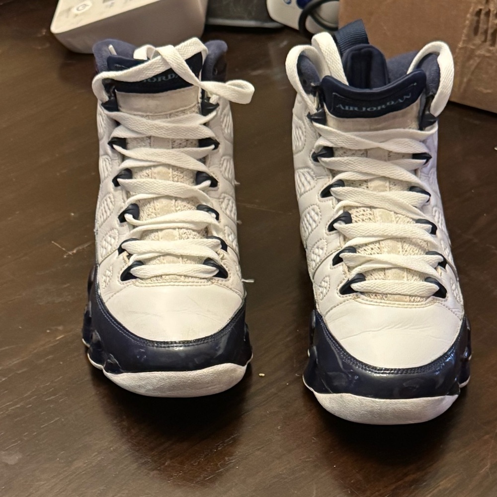 Air journal 11,  university blue/white, men’s size 8 OK condition no box